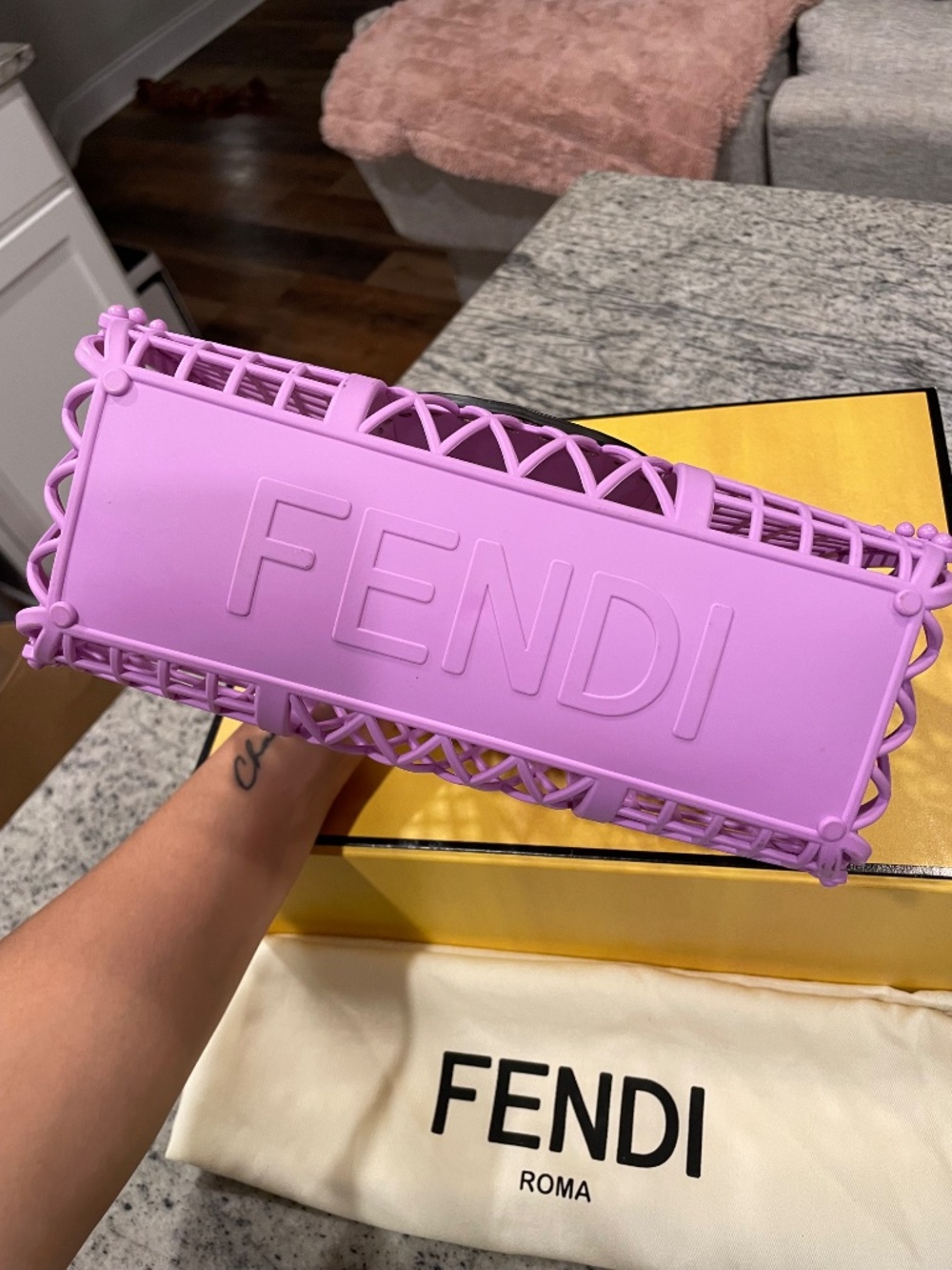 Fendi small basket tote bag - Picture 6 of 13